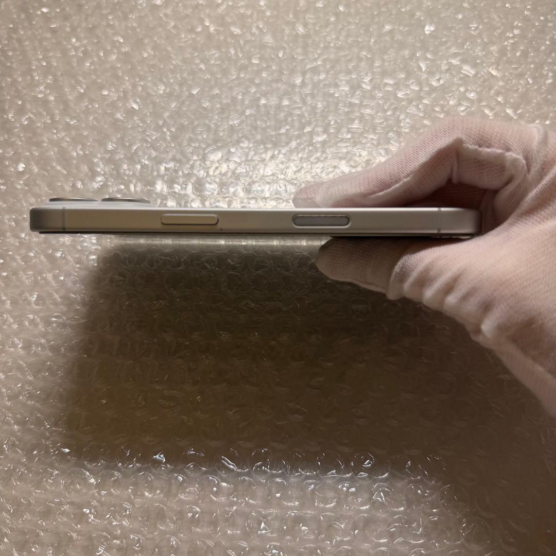 iPhone16 128GB 本体 バッテリー100%