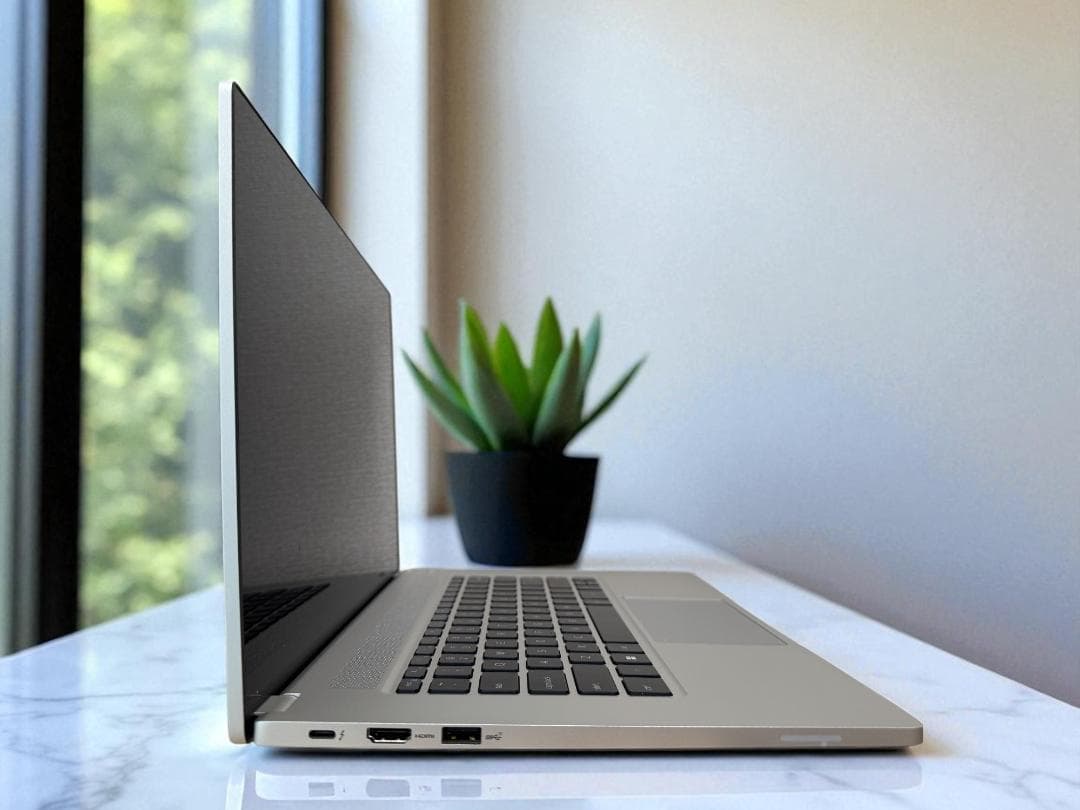 ⭐休日特価⭐高性能⭐Intel NUC M15 Laptop Kit⭐