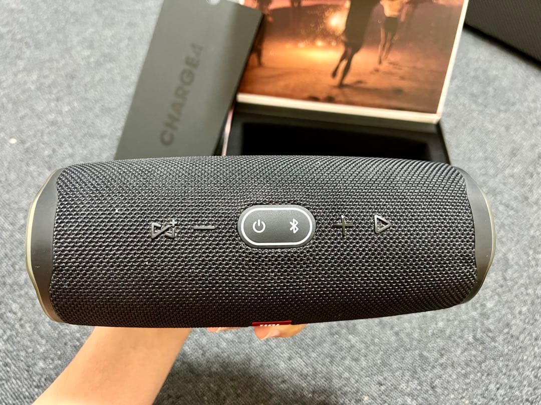 JBL Charge 4 ブラック