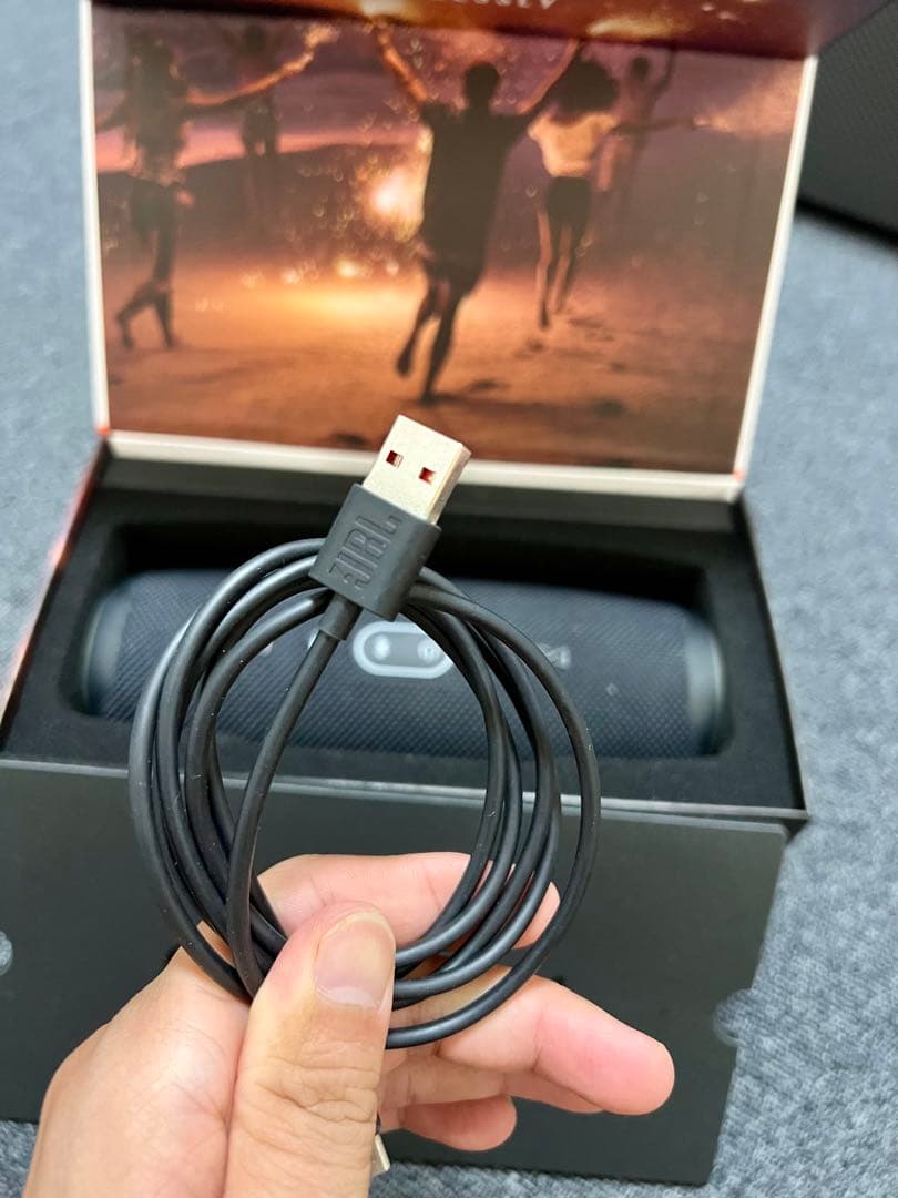 JBL Charge 4 ブラック