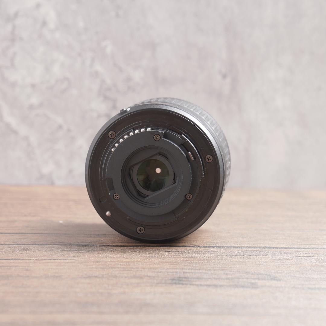 ✨ショット数2048回で超美品✨自撮りOK✨Nikon D5600　886-1