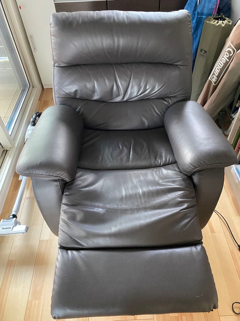 【最終値下げ】ニトリ　Nビリーバー２本革　電動リクライニングソファ　中古