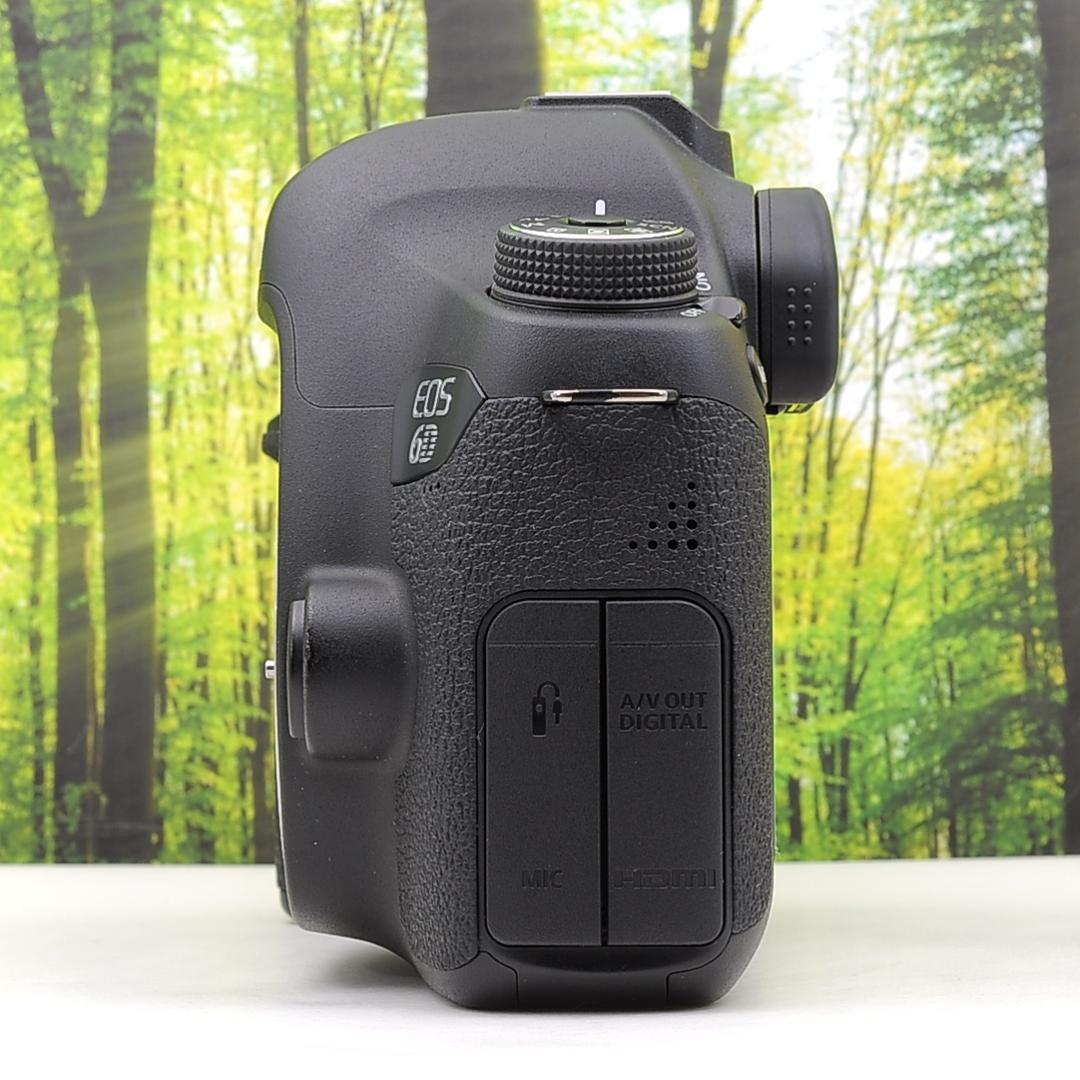 ショット数7901枚！WiFi搭載☆Canon 6Dボディ☆フルサイズ入門カメラ
