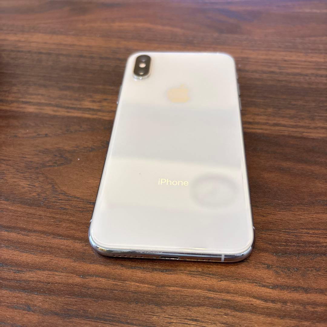 iPhone Xs 256GB シルバー バッテリー最大容量74%