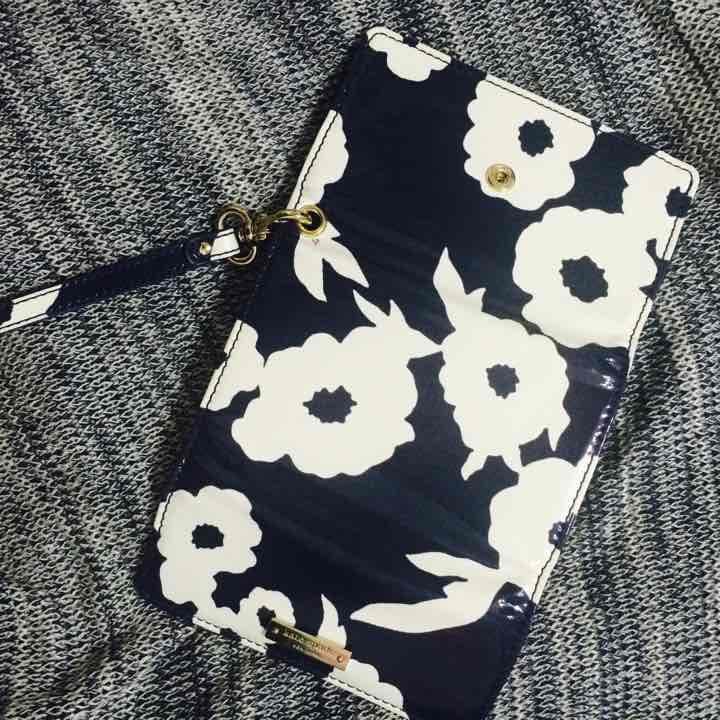 kate spade iPhoneケース