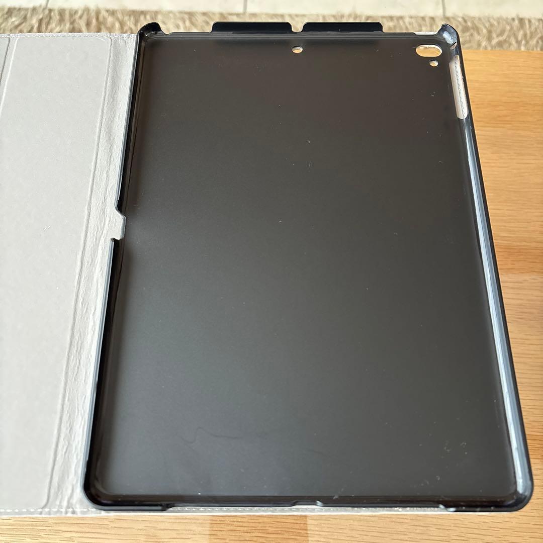 iPad本体 Apple iPad Air Wi-Fi+Cellular 32GB