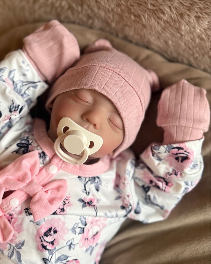 ★新品★リボーンドール すやすやお寝んねベビーちゃん 50cm