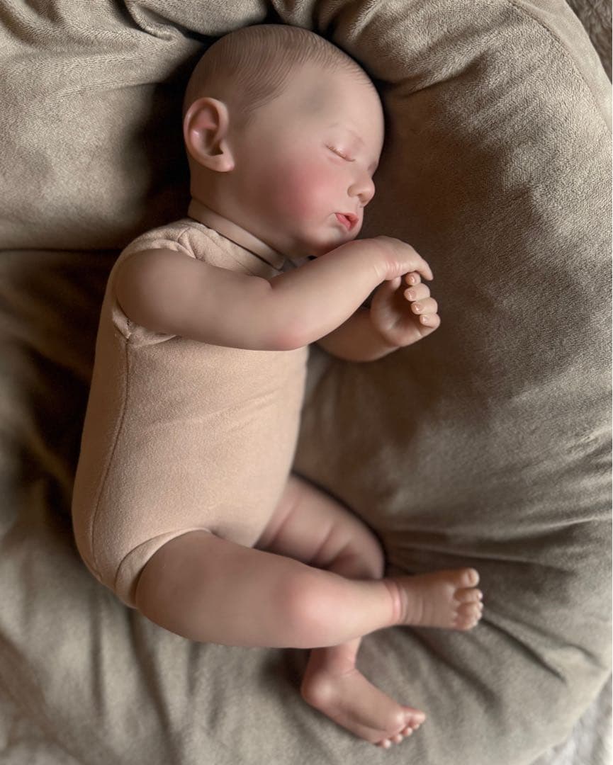 ★新品★リボーンドール すやすやお寝んねベビーちゃん 50cm