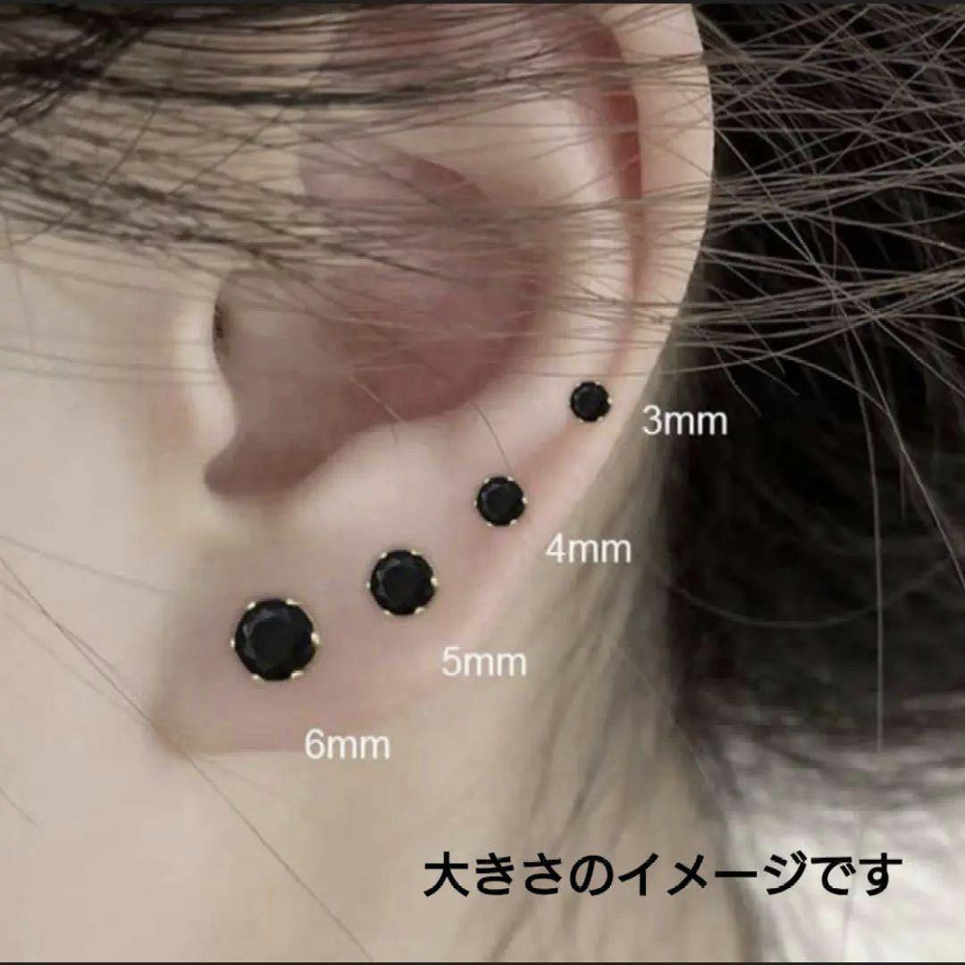 S✧天然石エメラルド 2.5mm✧　ピアス　サージカルステンレス