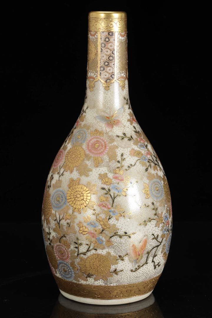 明治期 薩摩焼 丸十字 極細密 色絵金彩 菊蝶文花瓶 金襴手 飾壺 古美術 骨董
