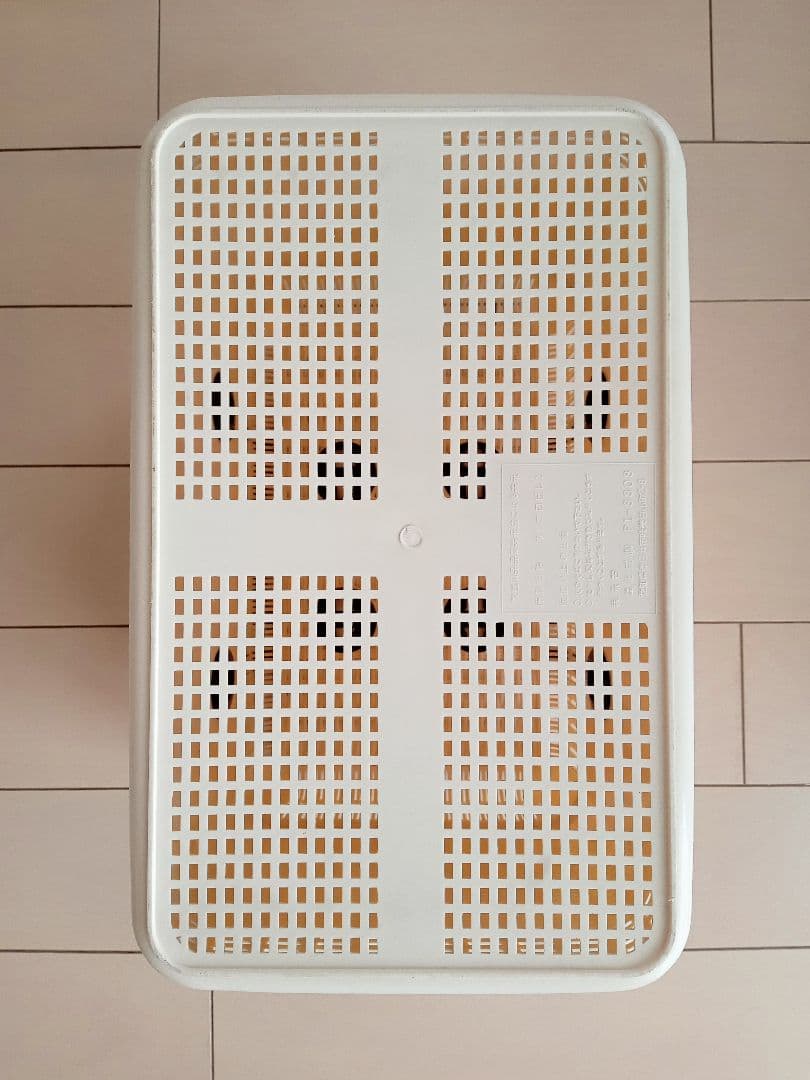 ピクニックバスケット　レトロ　プラスチック