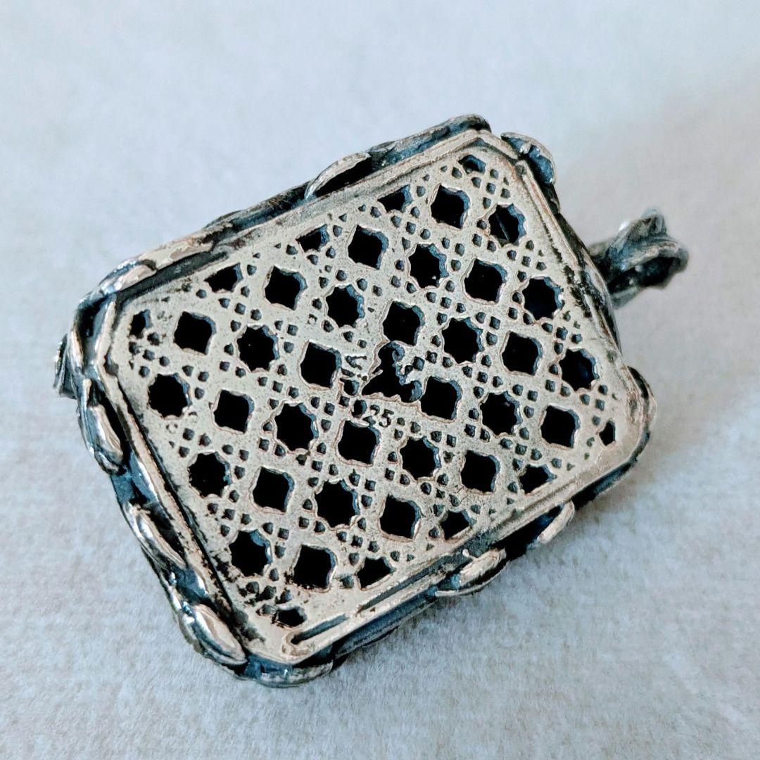＊NEW＊トルコ製 ハンドメイド ペンダントトップシルバー925（オオカミ）