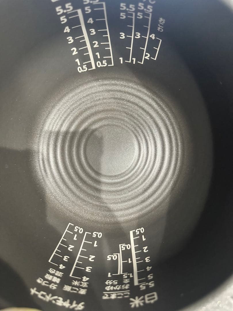 ドッピオ　TOSHIBA RC-10VQM 真空圧力IH炊飯器