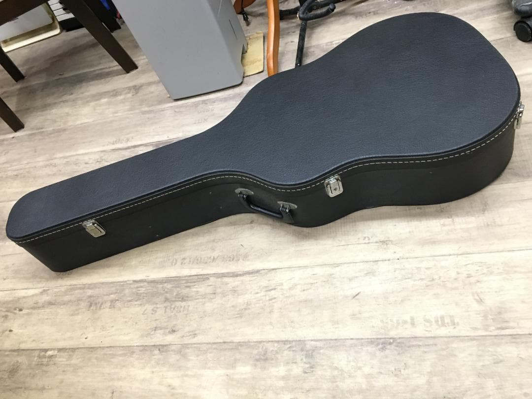 アコースティックギター ドレッドノート ジャガード、ケース付き日曜日２２時まで