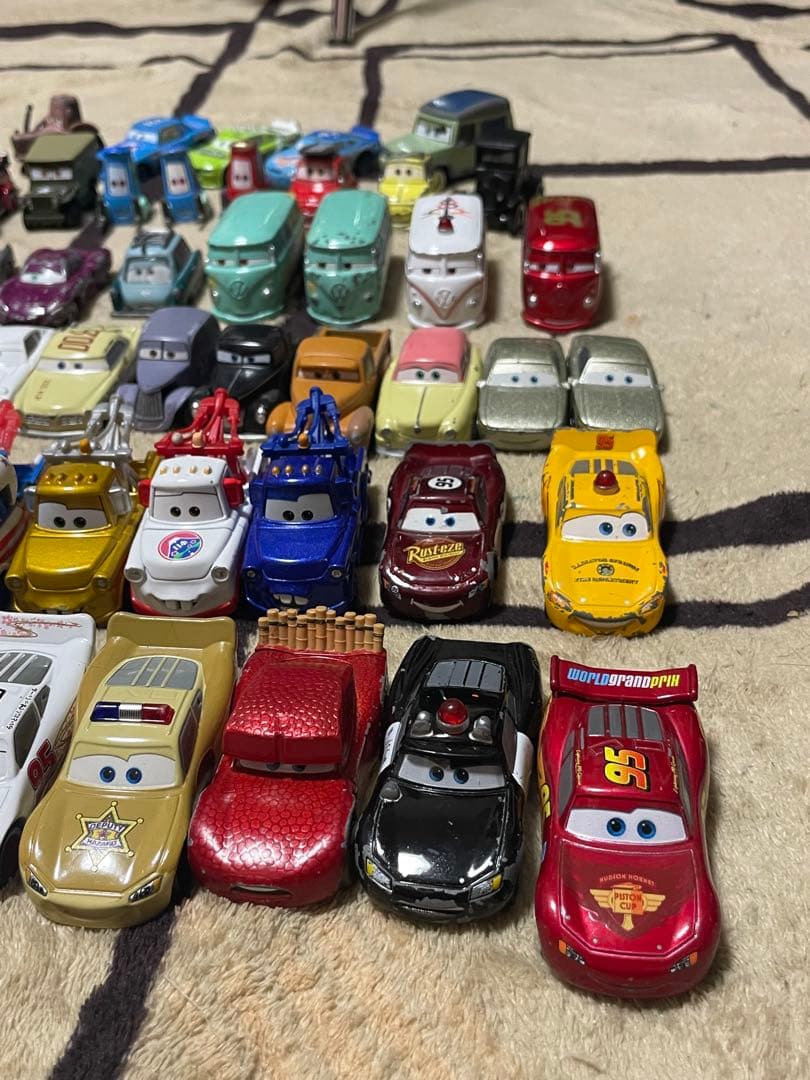 トミカ カーズ　ミニカー138台セット まとめ売り