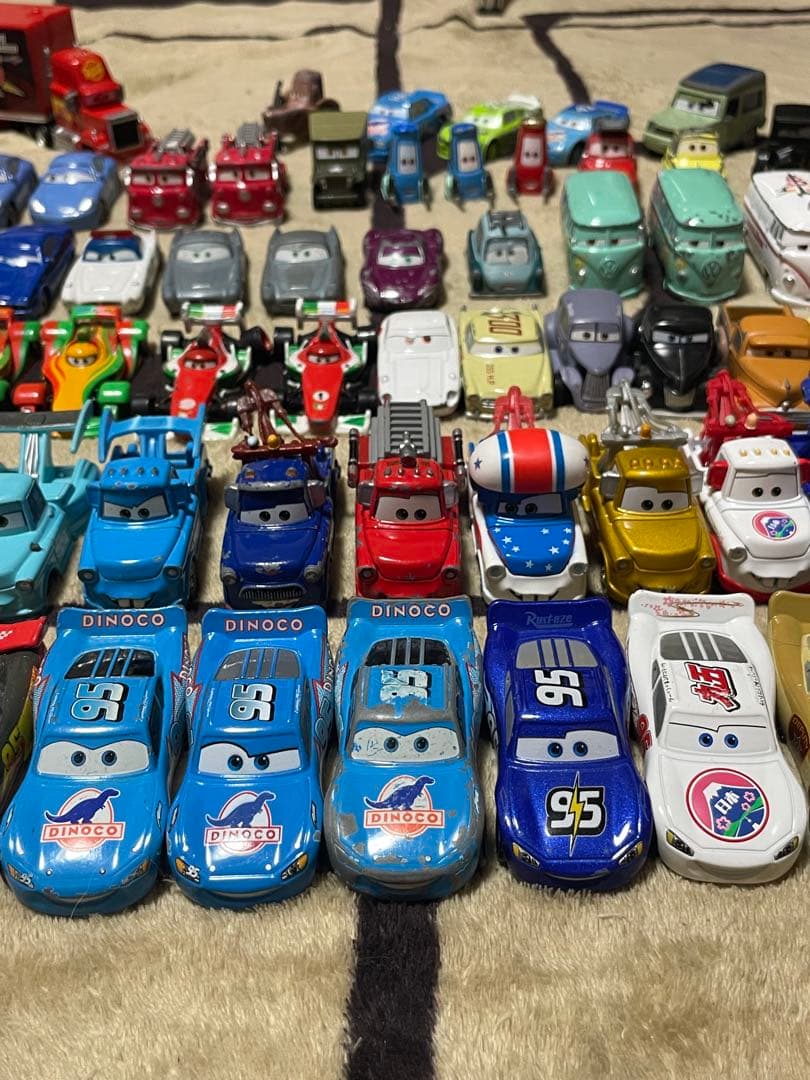トミカ カーズ　ミニカー138台セット まとめ売り