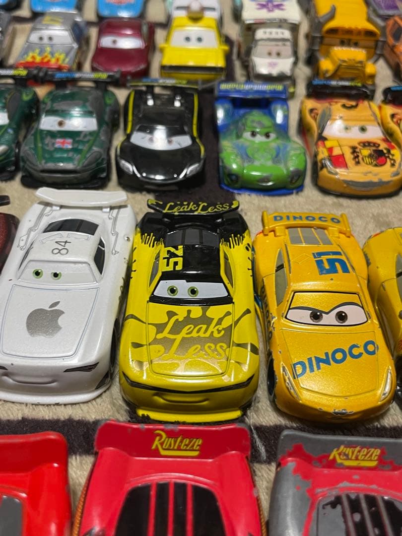 トミカ カーズ　ミニカー138台セット まとめ売り