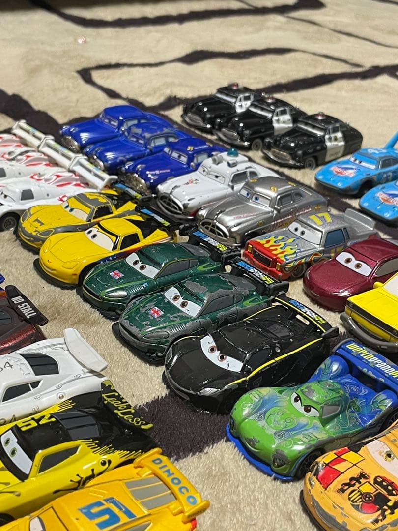 トミカ カーズ　ミニカー138台セット まとめ売り