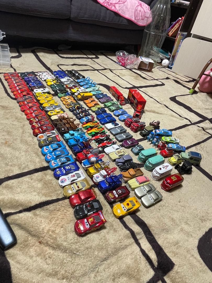 トミカ カーズ　ミニカー138台セット まとめ売り