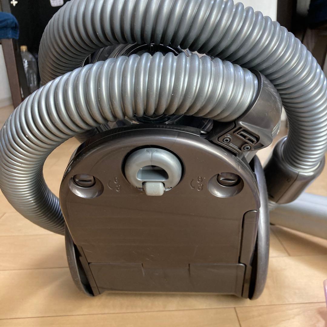 Dyson DC26 掃除機本体 ホース・ノズル付き