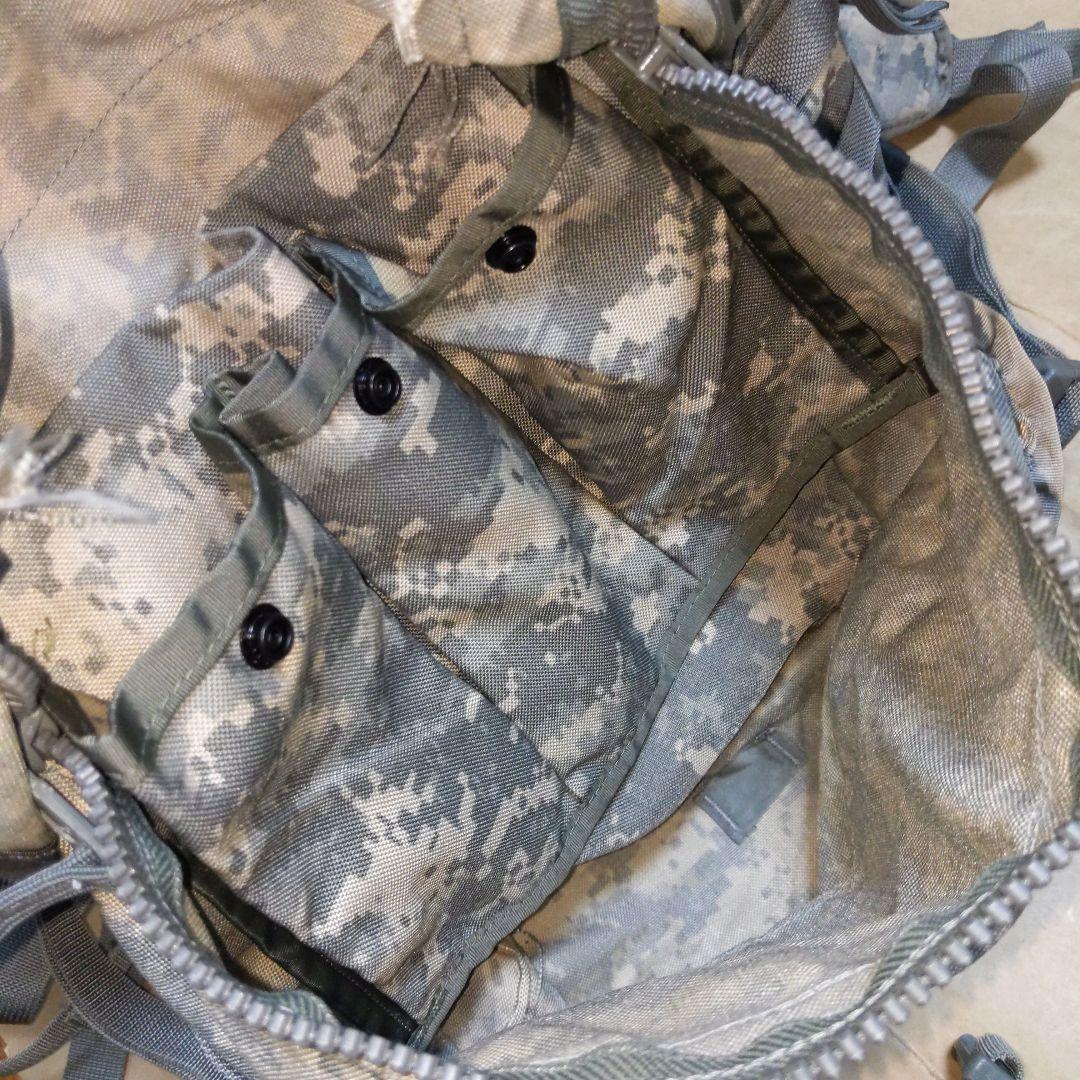 アメリカ陸軍 MOLLE Ⅱ 装備 アサルトパック UCP迷彩 実物放出中古品