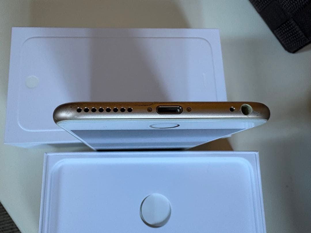 Apple iPhone 6Plus ゴールド 64GB 美品　箱、備品付き
