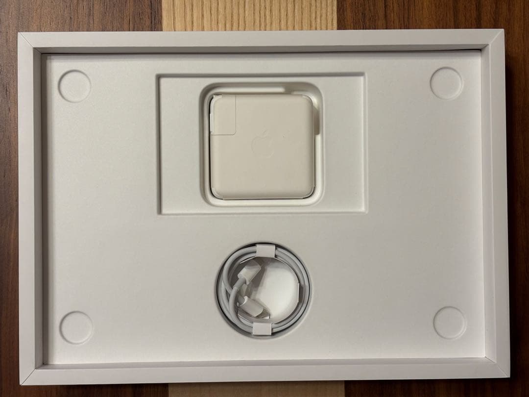 MacBook本体 MacBook Pro M1 2020 (16GB/512GB)