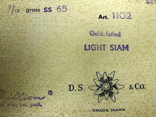 スワロフスキー art.1102 LIGHT SIAM ss65