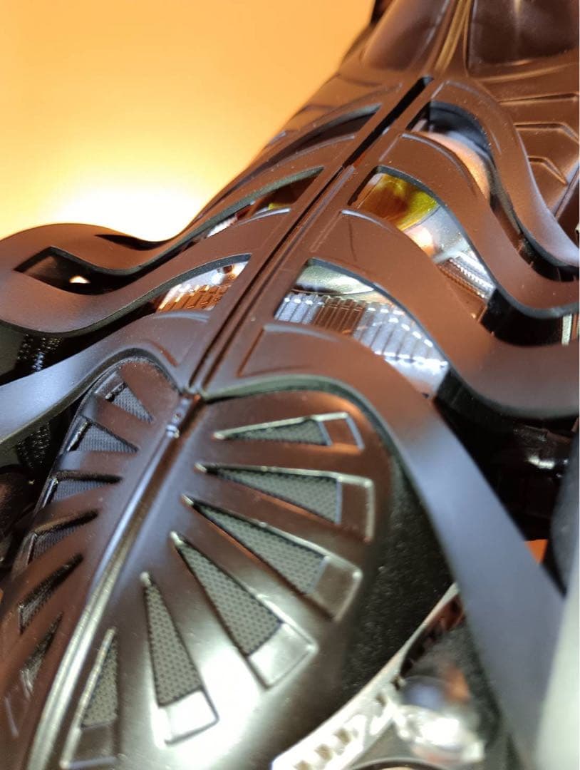 値下げ•ホットウィール 1/18バットマンフォーエバー バットモービル[マテル]