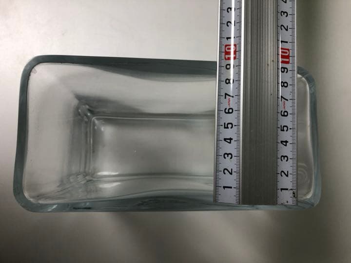 ガラス　ナチュラル　四角　花器