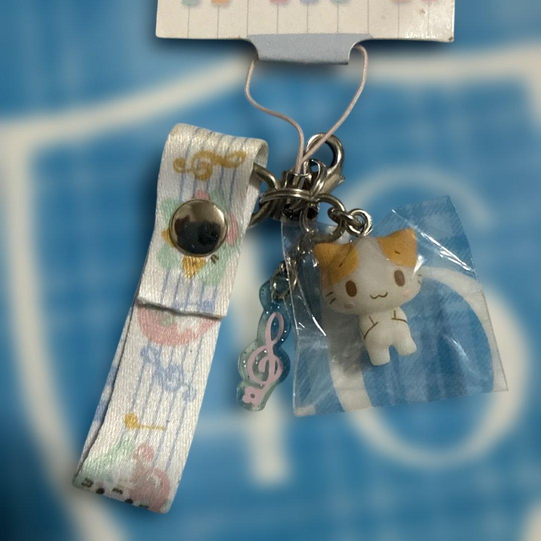 マシュマロみたいなふわふわにゃんこ　キーホルダーストラップ