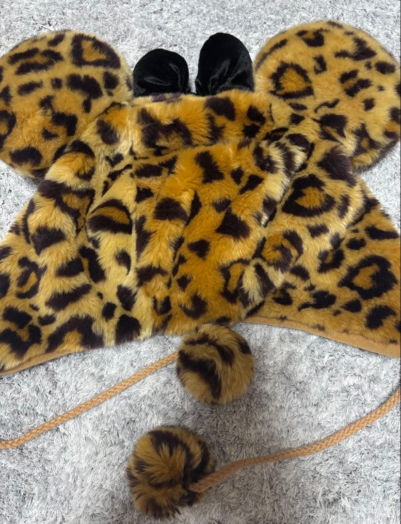 Disneyヒョウ柄ファンキャップ旧