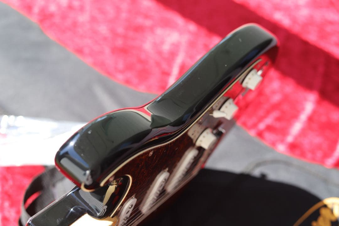 極美品 メンテ済 Squier Standard STRATOCASTER