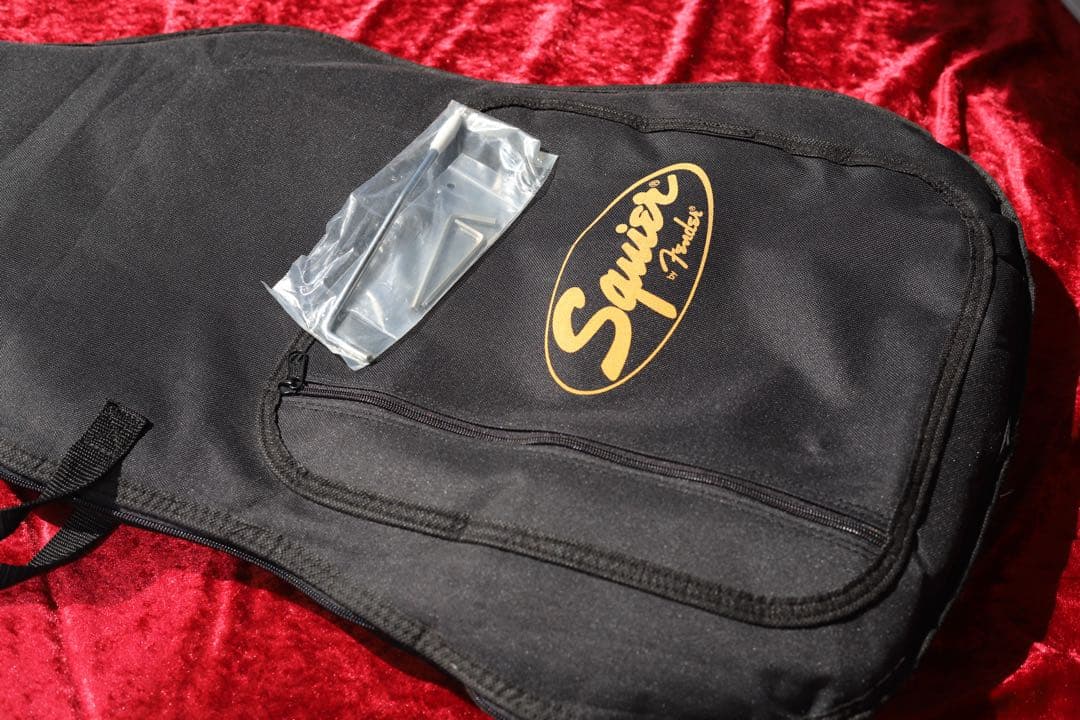 極美品 メンテ済 Squier Standard STRATOCASTER