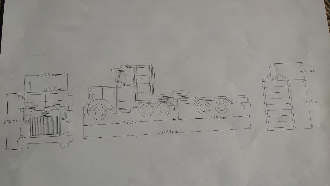 木製トラック型おもちゃ