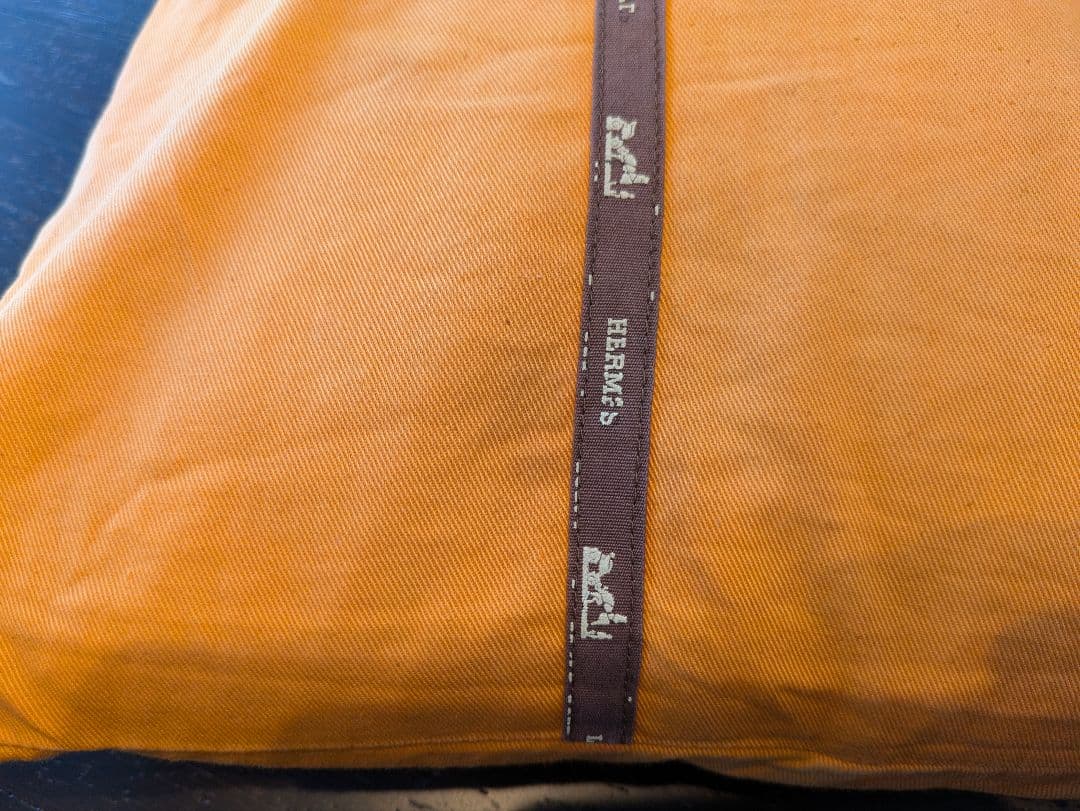 【美品】HERMES エルメスのオレンジクッション