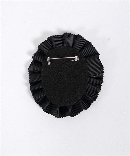 272◇カメオブローチフリルエプロン 黒 axes femme アクシーズ