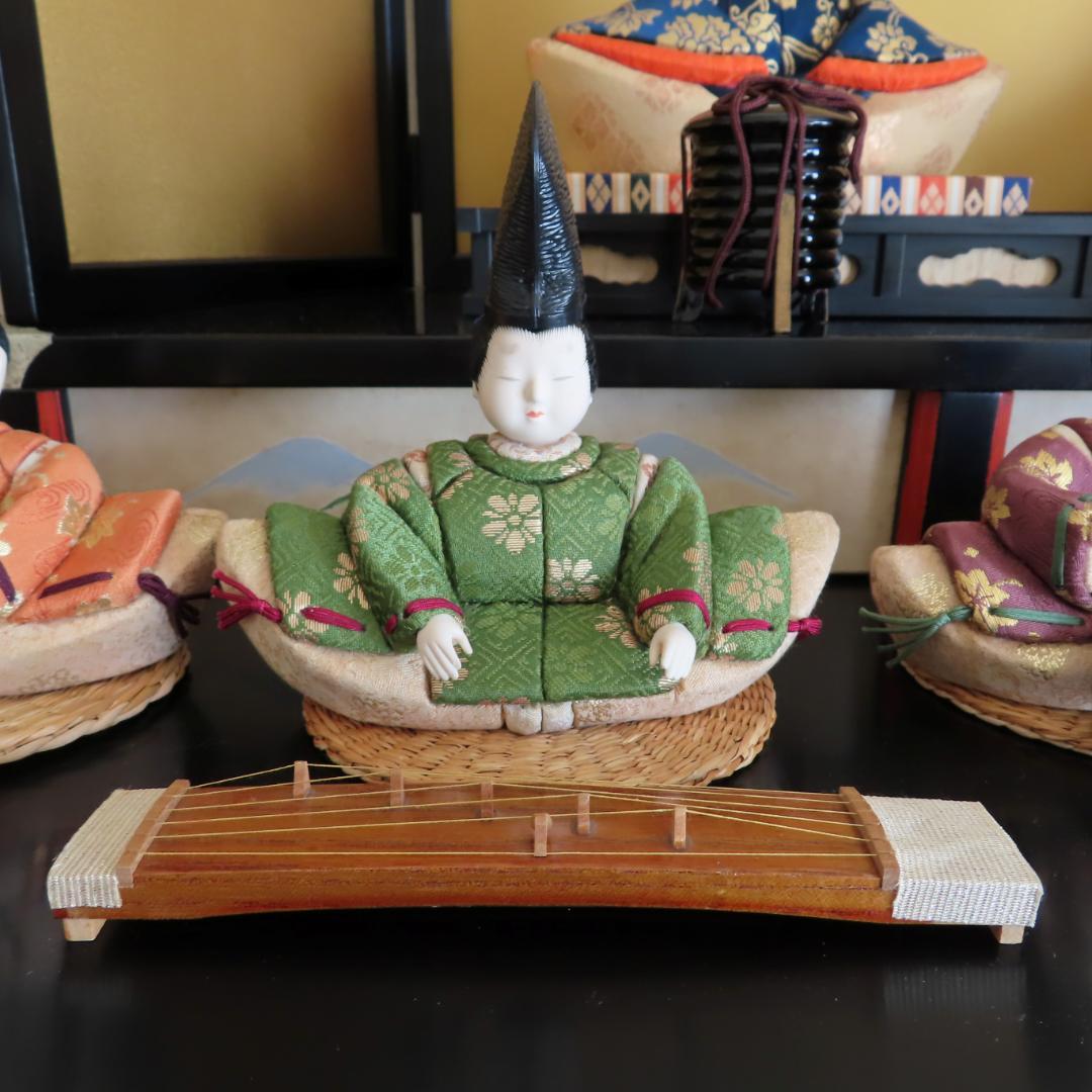 真多呂人形 伝統的工芸品 古今雛 雅楽 七楽人雛飾り（二段・九人）木目込み人形