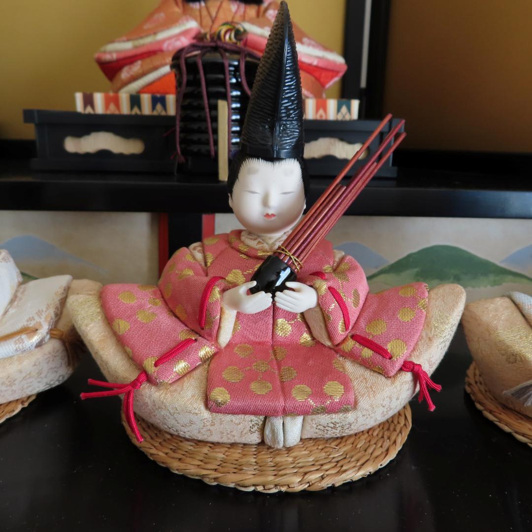 真多呂人形 伝統的工芸品 古今雛 雅楽 七楽人雛飾り（二段・九人）木目込み人形