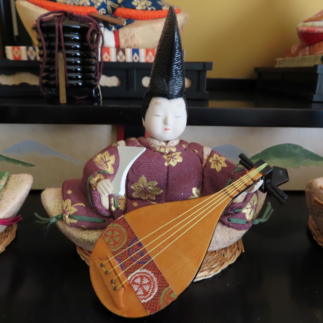 真多呂人形 伝統的工芸品 古今雛 雅楽 七楽人雛飾り（二段・九人）木目込み人形