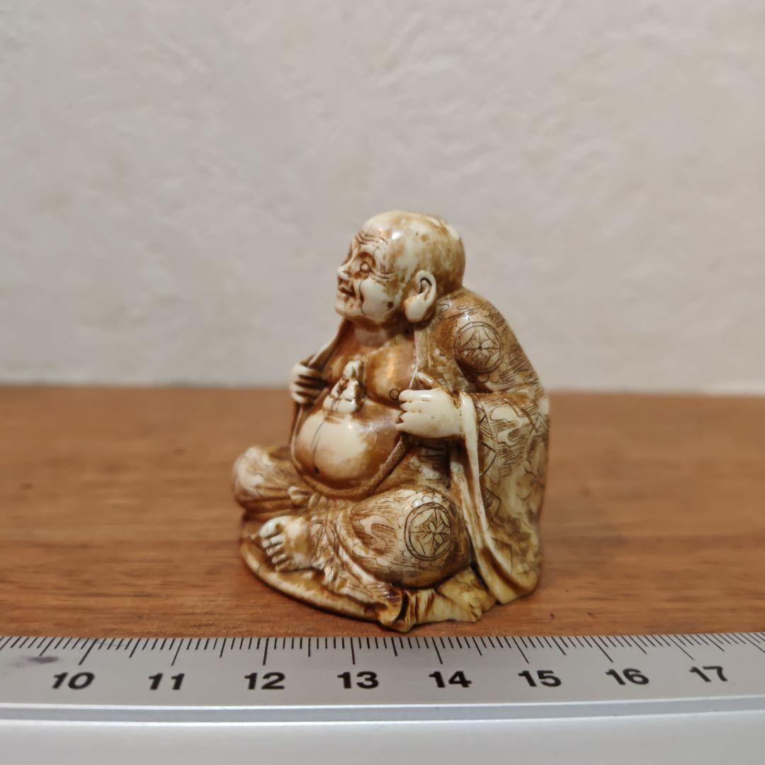 時代提物 仏教美術置根付 天然素材【羅漢様坐像】高さ約5.1cm 重69ｇ縁起物