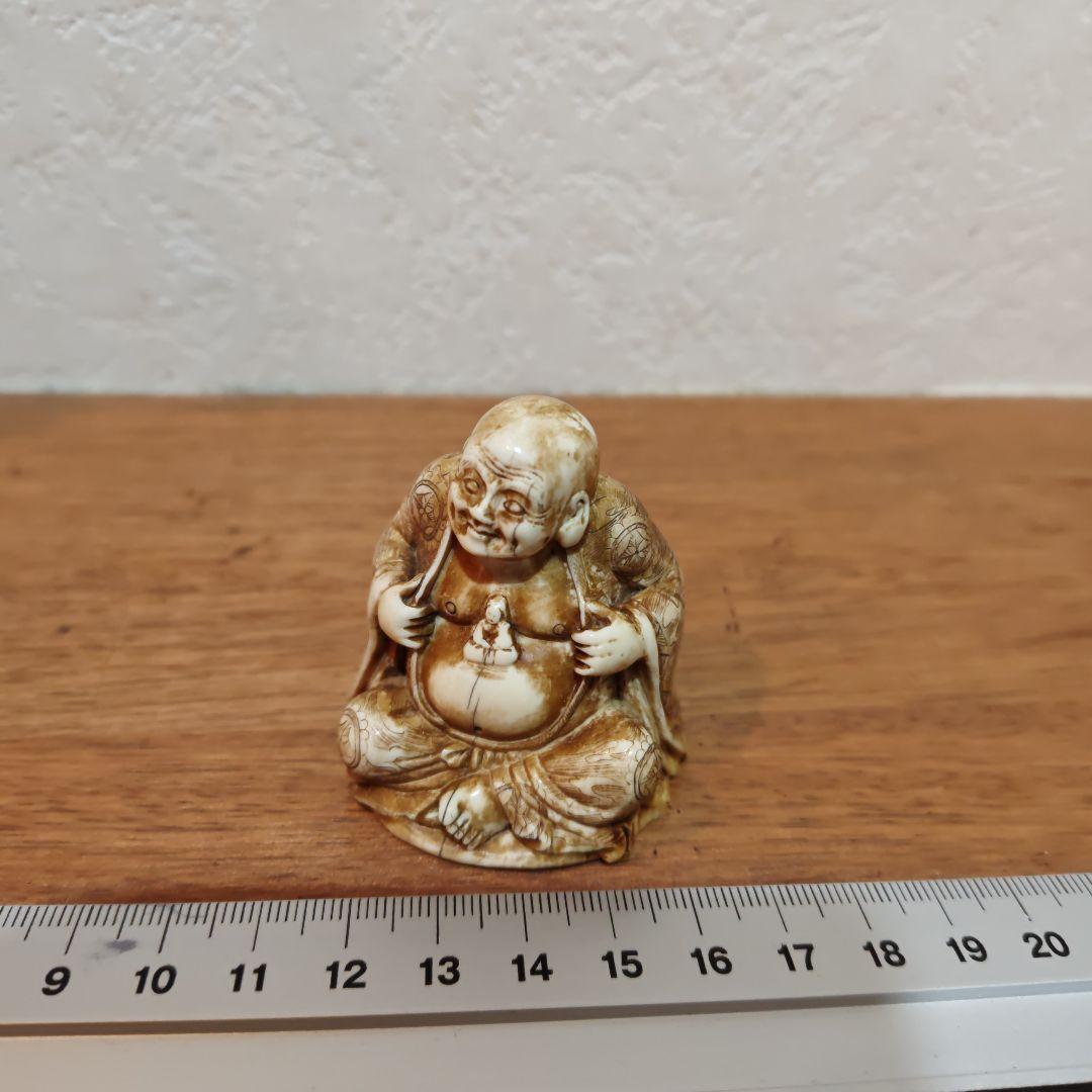 時代提物 仏教美術置根付 天然素材【羅漢様坐像】高さ約5.1cm 重69ｇ縁起物
