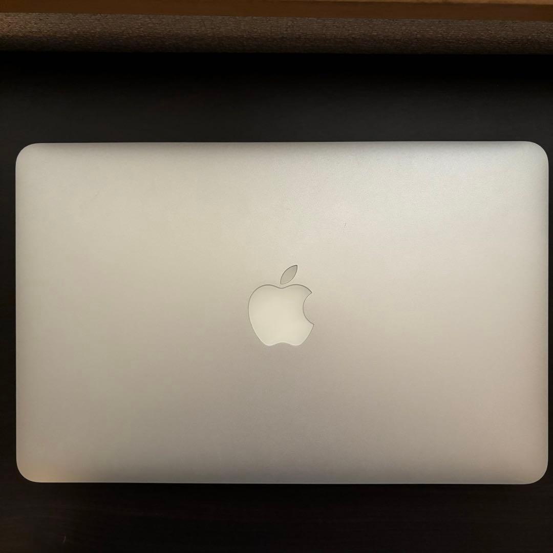 【美品&バッテリー交換済】 MacBook Air 11’ MD712J/A