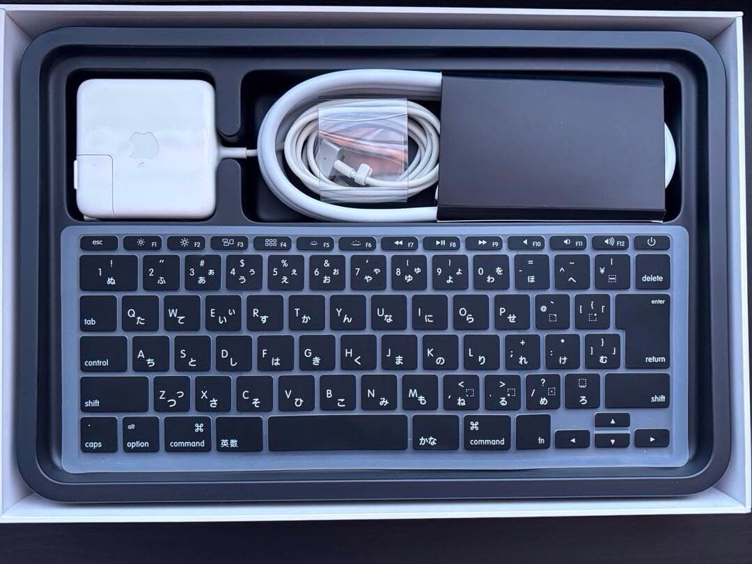 【美品&バッテリー交換済】 MacBook Air 11’ MD712J/A