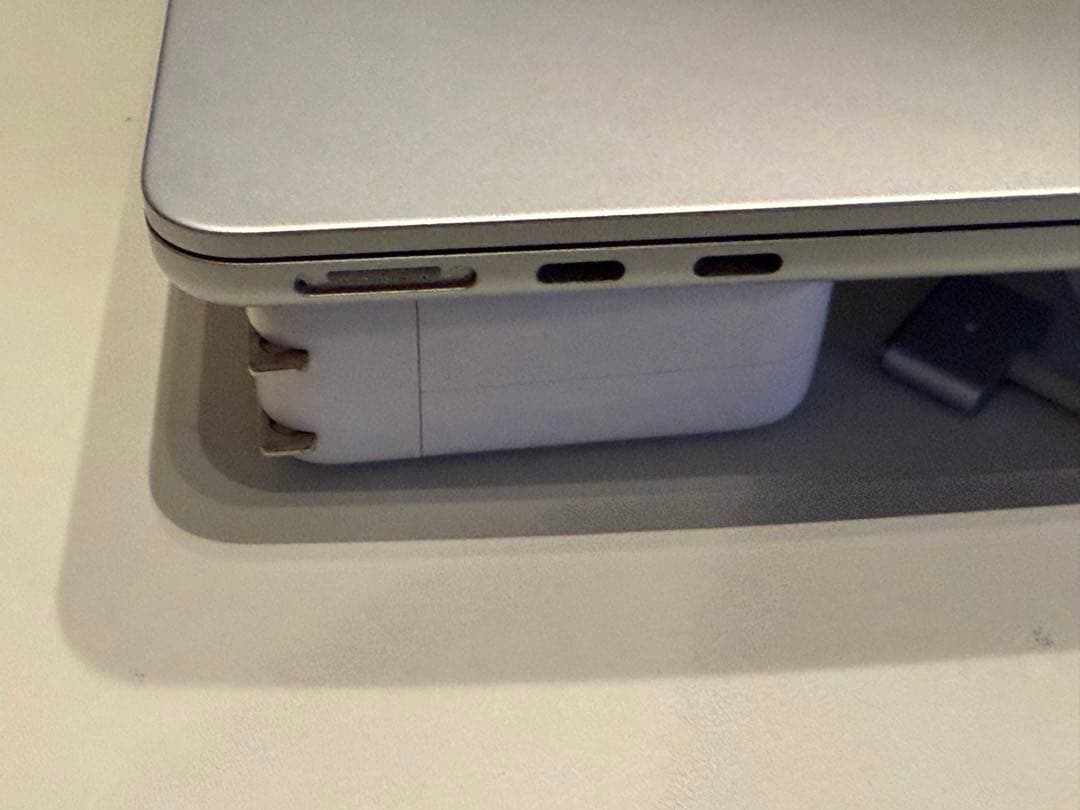 MacBook Air M2 13インチ 24GB 512GB US