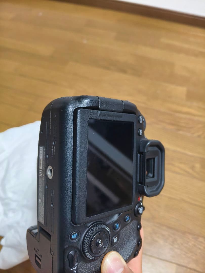 Canon EOS 6D Mark II 本体