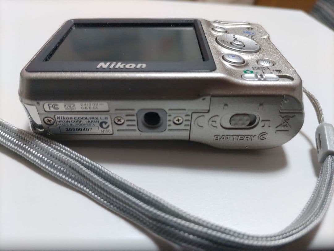 Nikon　COOLPIX　L6　シルバー（本体のみ）