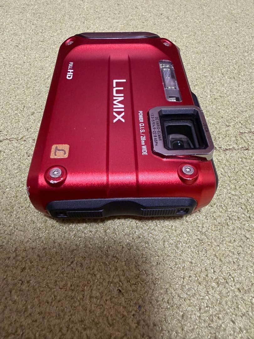 Panasonic LUMIX DMC-FT3 防水デジタルカメラ　レッド