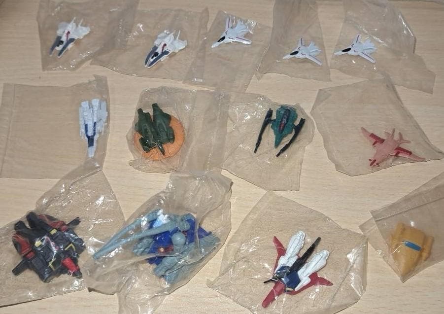 機動戦士ガンダム他　マイクロコレクションなど　３５個