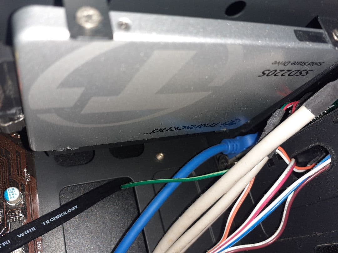 デスクトップパソコン　IM560GA5